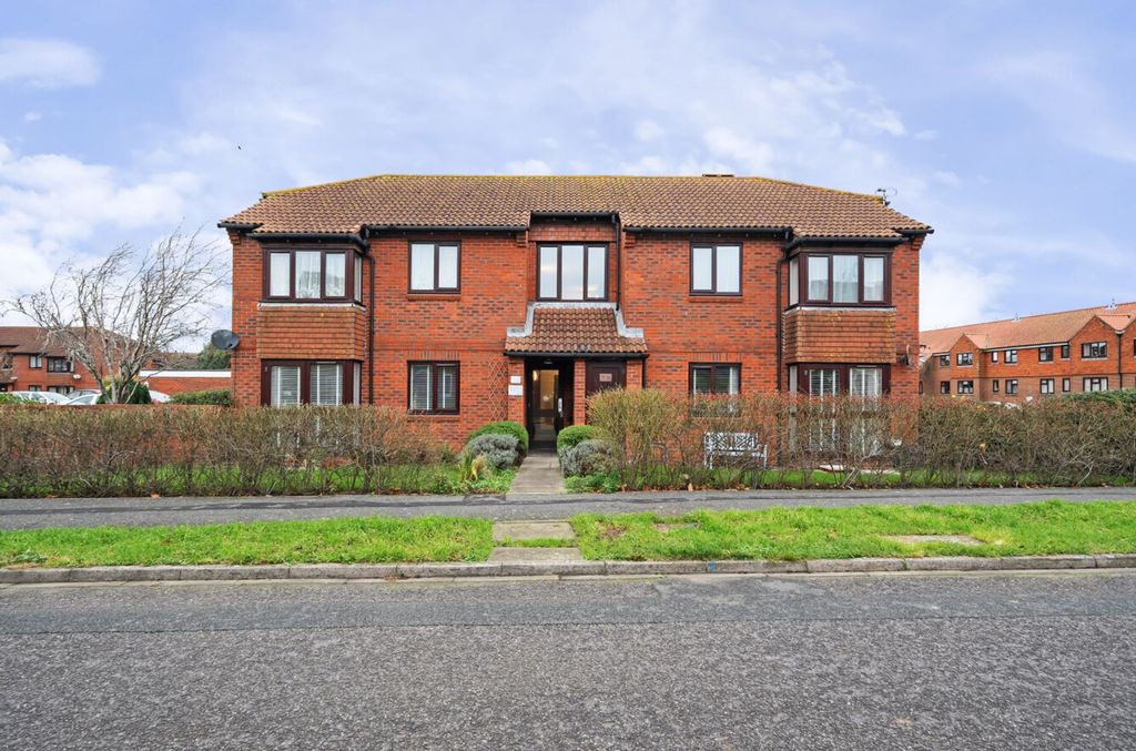 Property photo 1 of 11