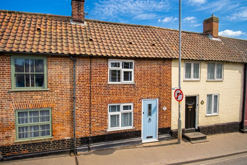 Property photo 2 of 17