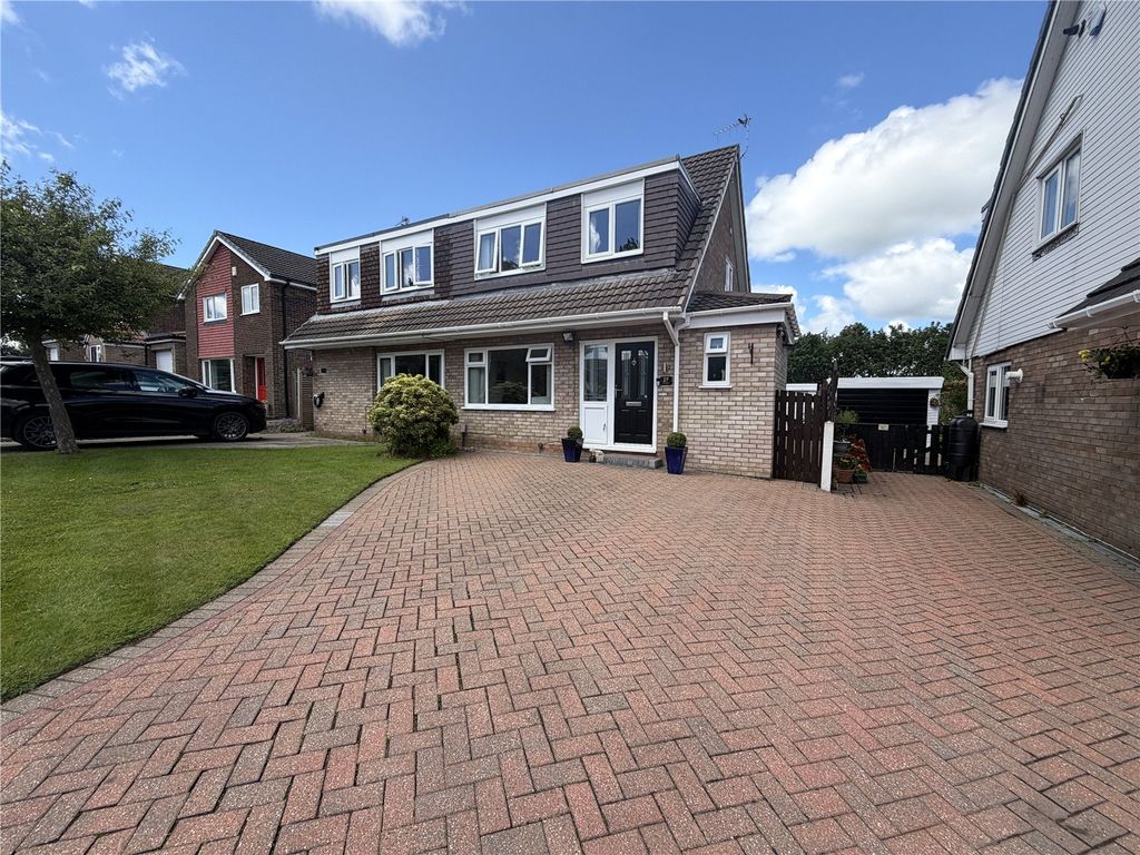Property photo 1 of 32 Picture No. 02