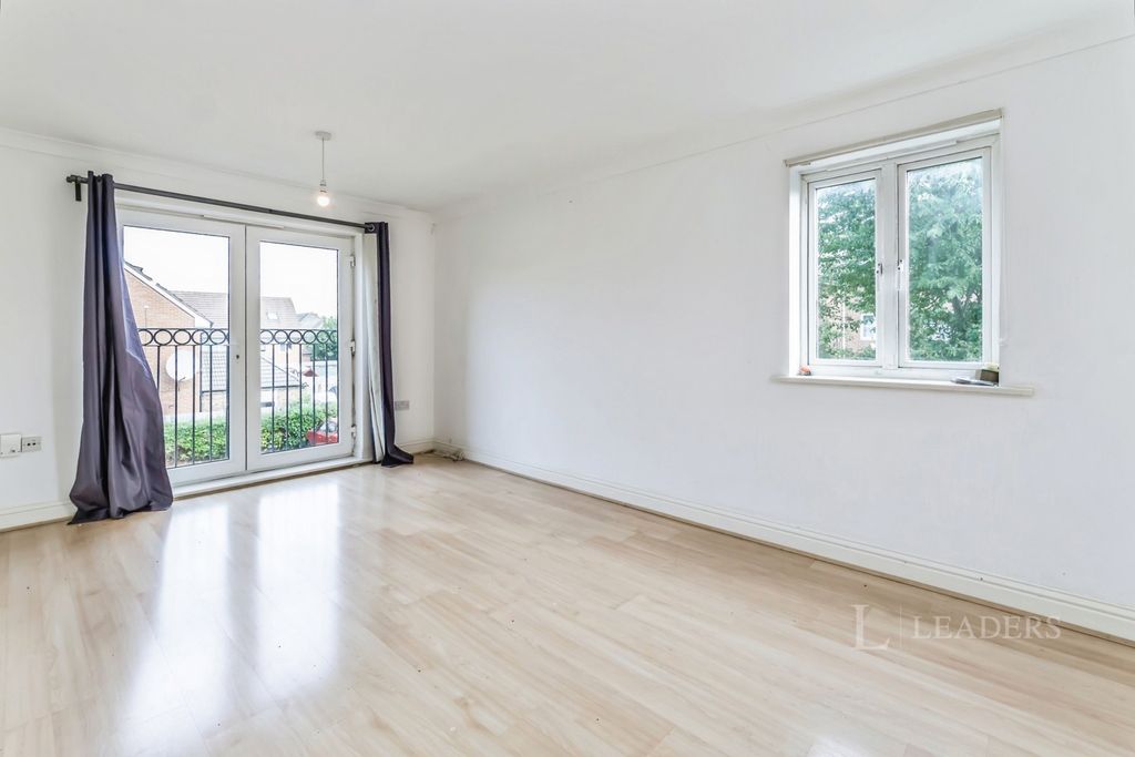 Property photo 2 of 12 Pbox-Img.Jpg