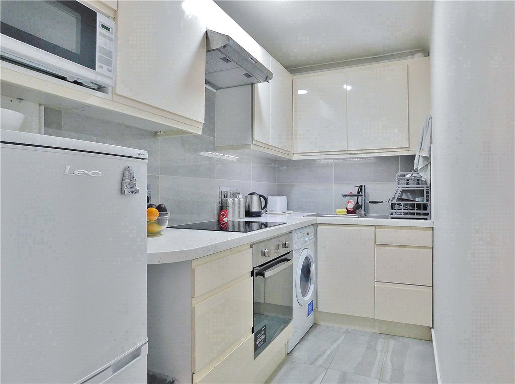 Property photo 3 of 5 Kitchen