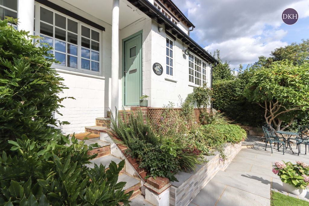 Property photo 2 of 29 Picture No. 62