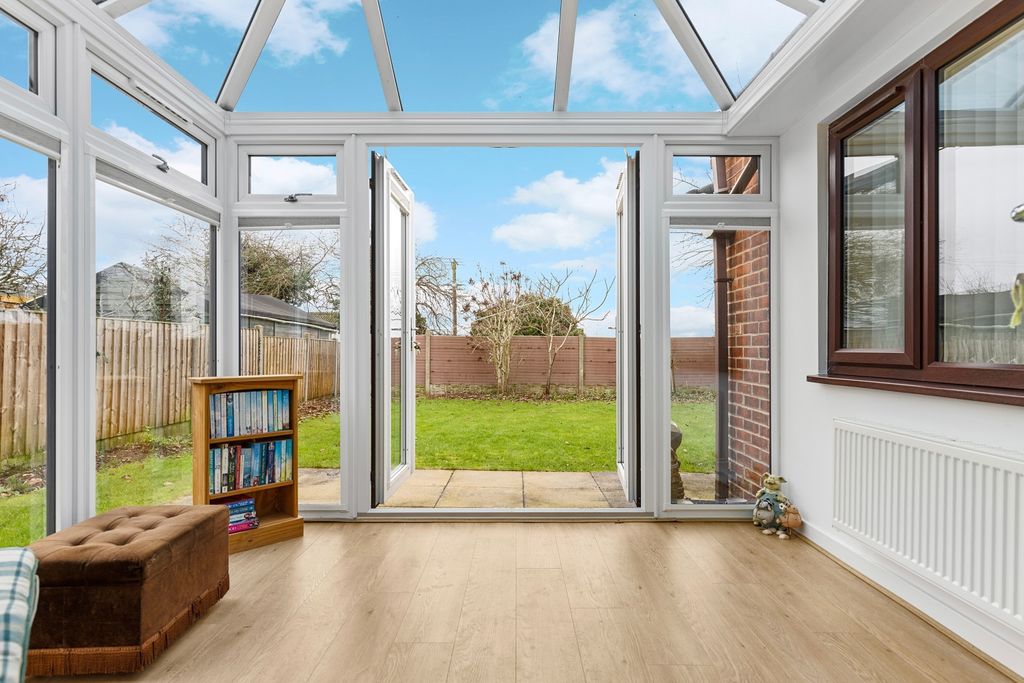 Property photo 3 of 14 Conservatory