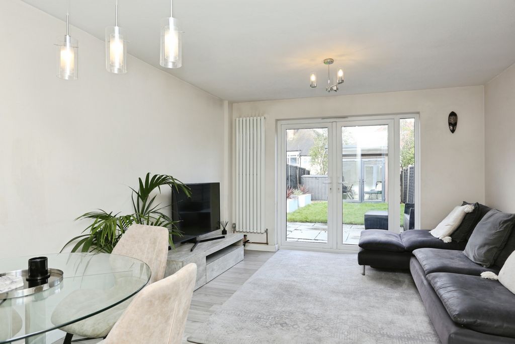 Property photo 3 of 21 Img_4663