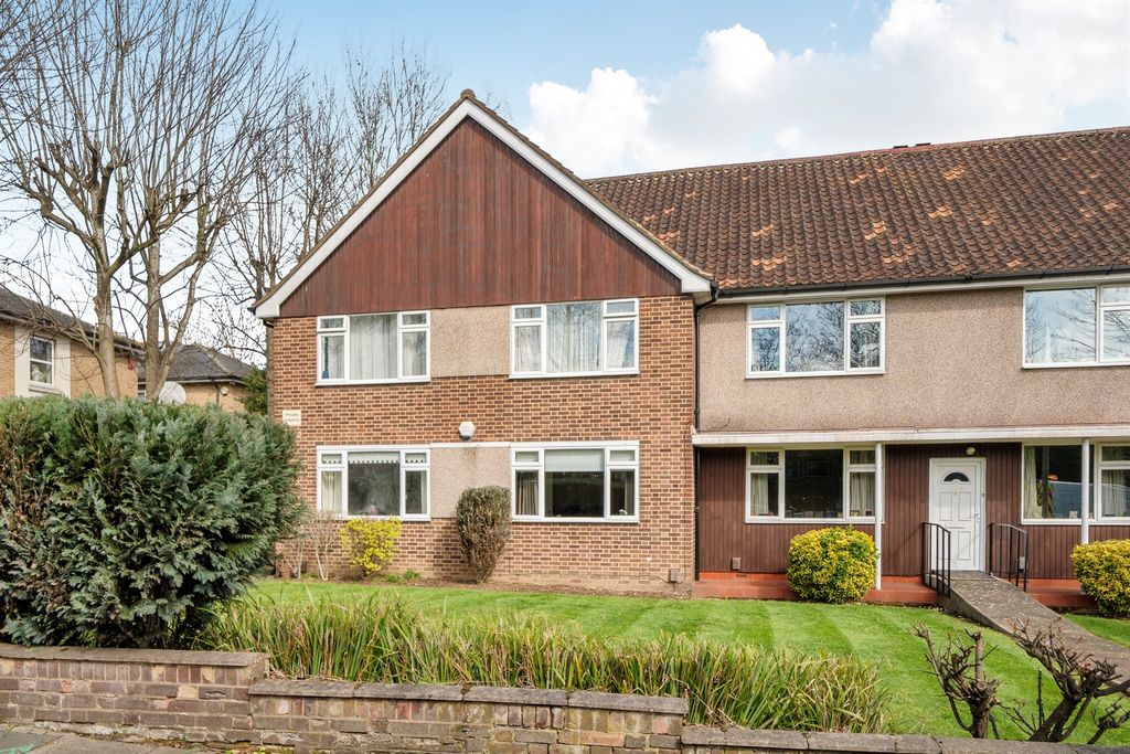 Property photo 1 of 11