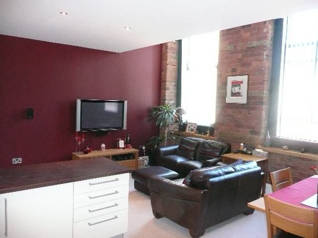 Property photo 1 of 6 Living Room