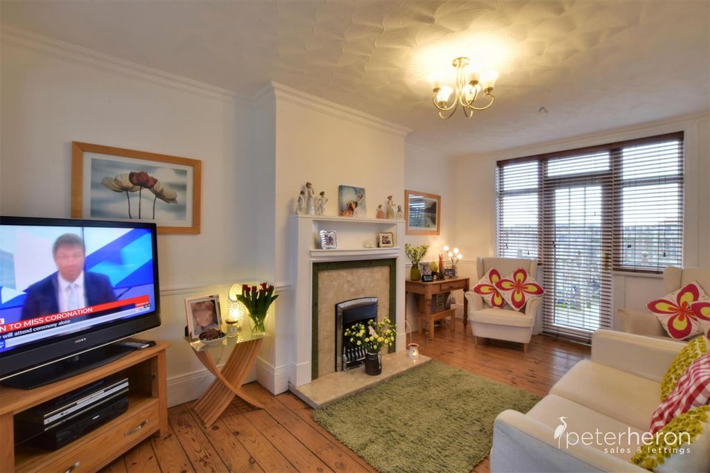 Property photo 2 of 15 Living Room