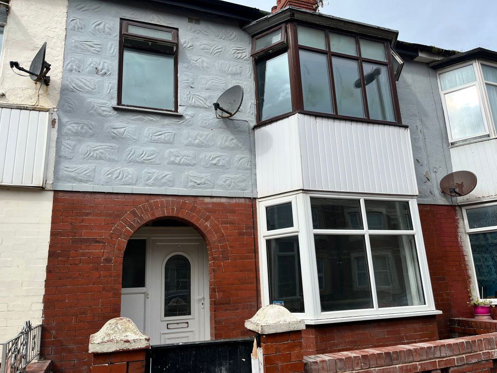 Property photo 2 of 25