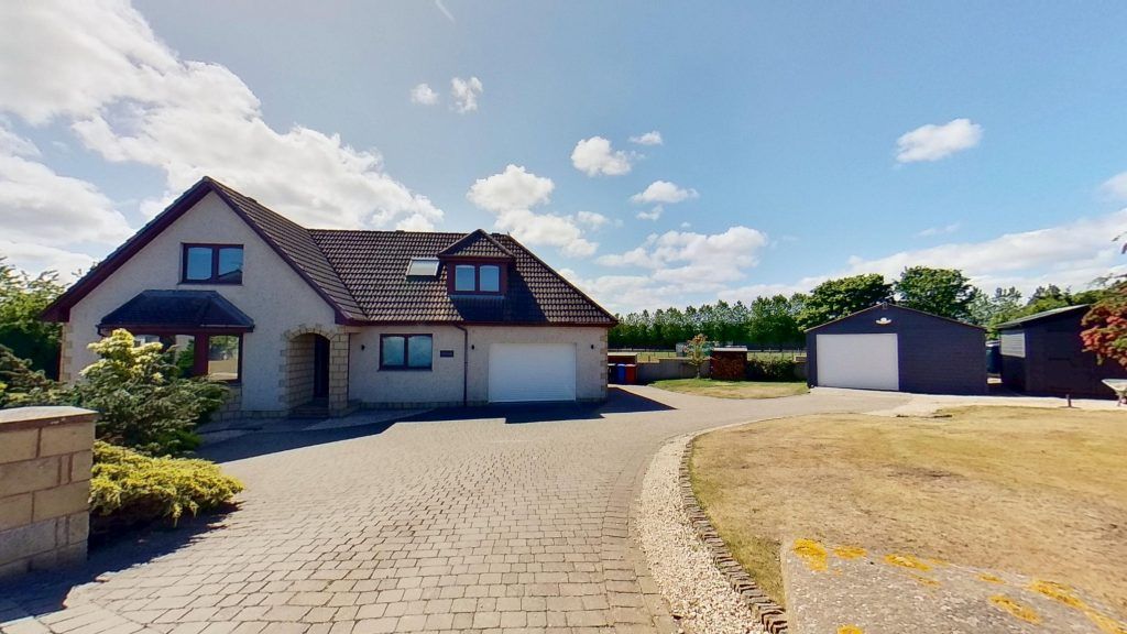 Property photo 1 of 30