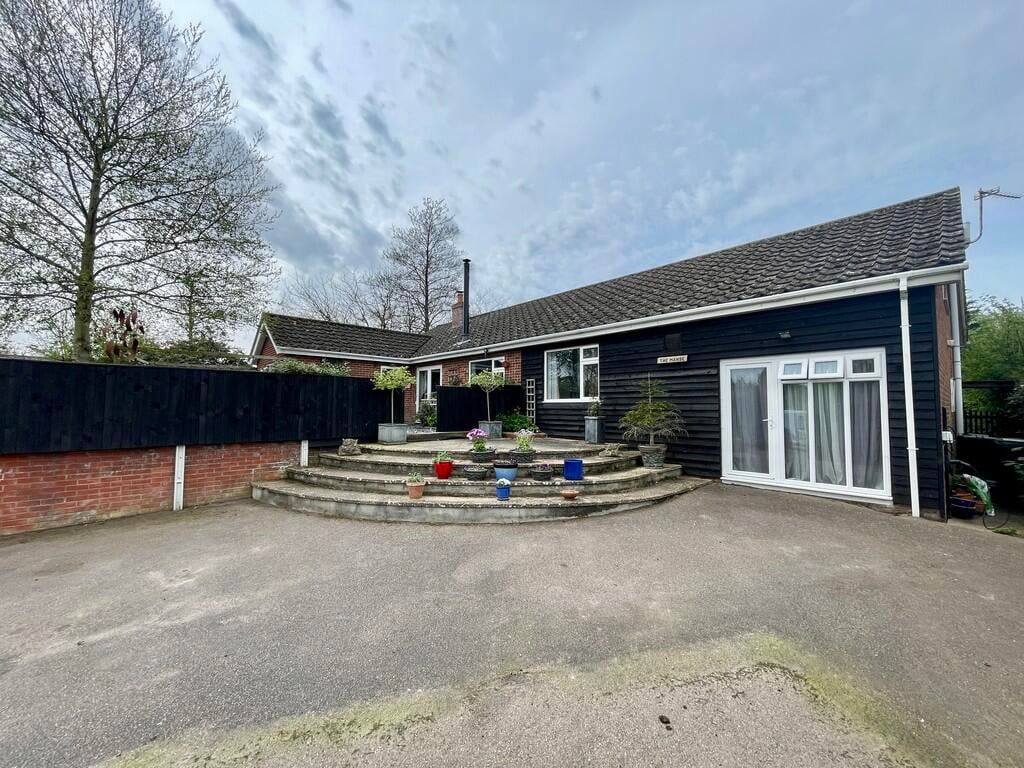 Property photo 1 of 20