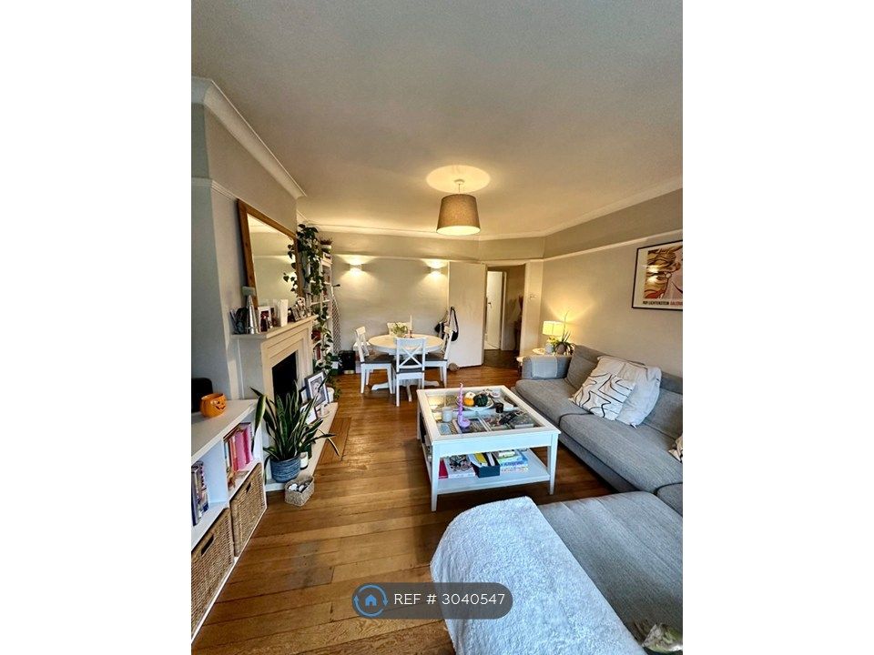 Property photo 1 of 13 Lounge/Dining Room