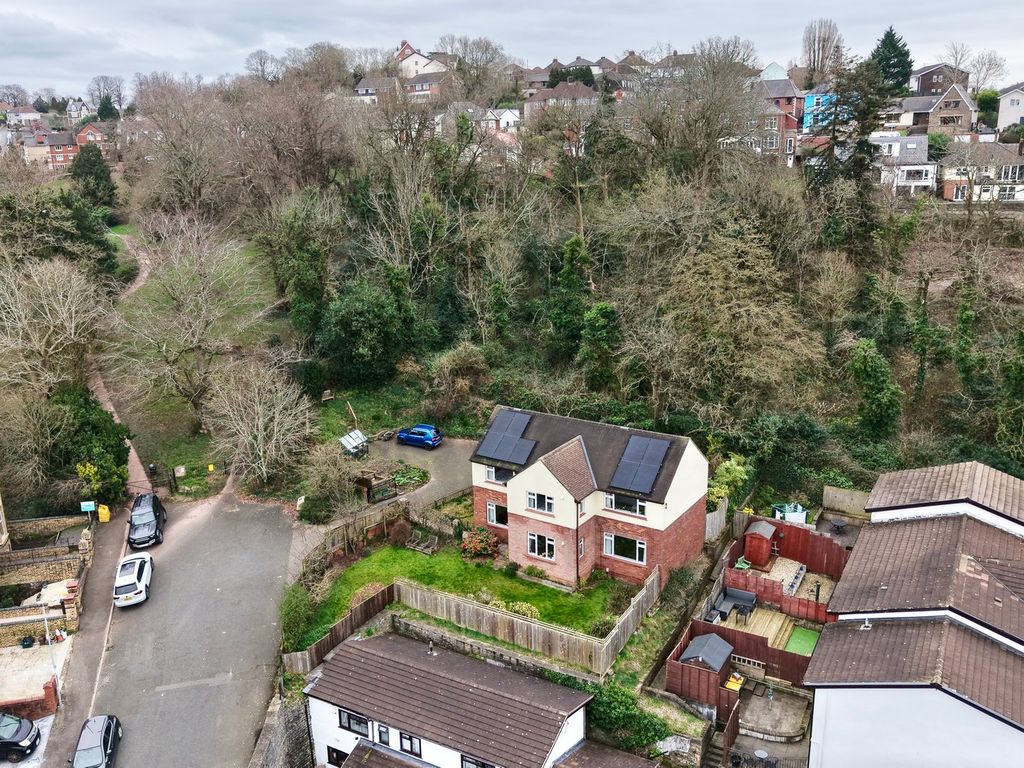 Property photo 1 of 27