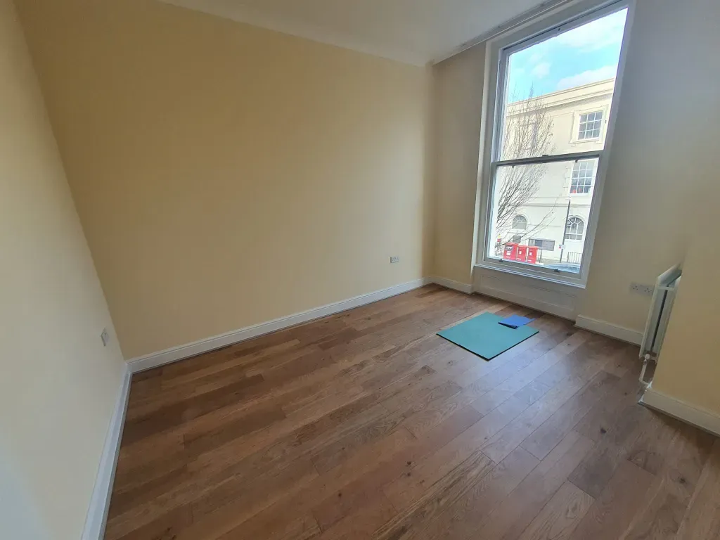 Property photo 1 of 4