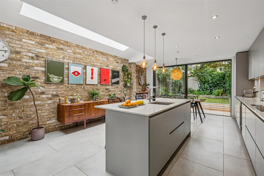 Property photo 1 of 15 Reckitt Road, W4 - For Sale