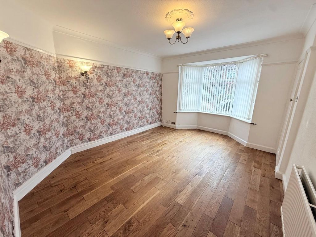 Property photo 2 of 10 Living Room.Jpg