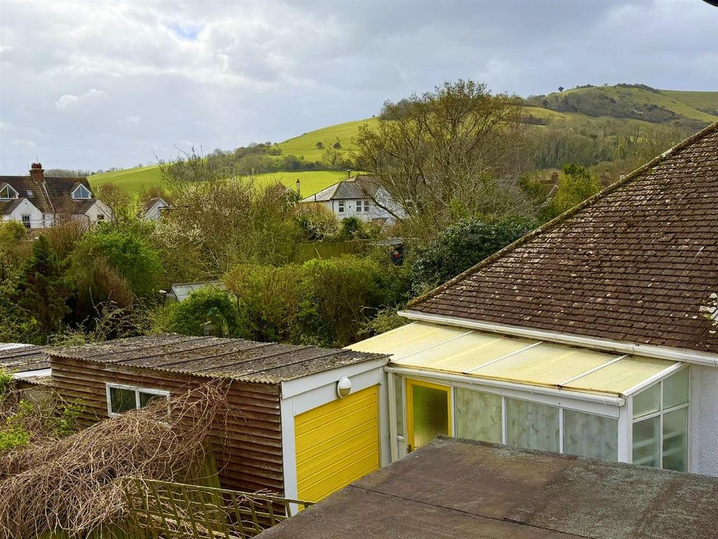 Property photo 3 of 10 33Sou5.Jpg