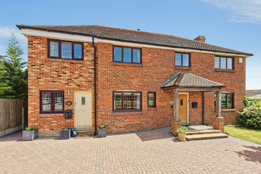 Property photo 1 of 20 Pbox-Img.Jpg