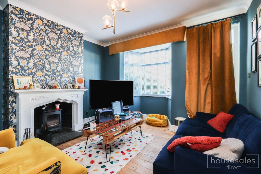 Property photo 2 of 9