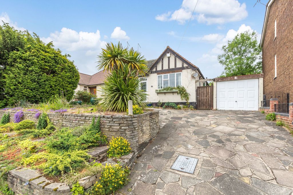 Property photo 2 of 16