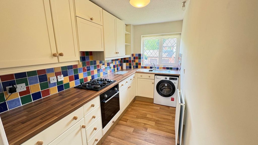 Property photo 2 of 12