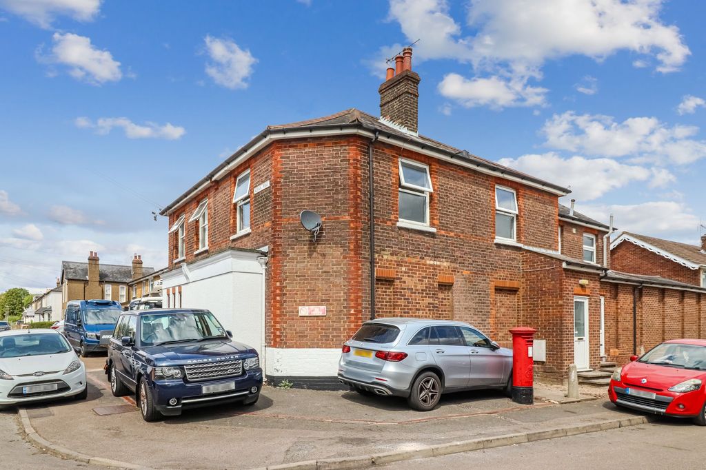 Property photo 1 of 9