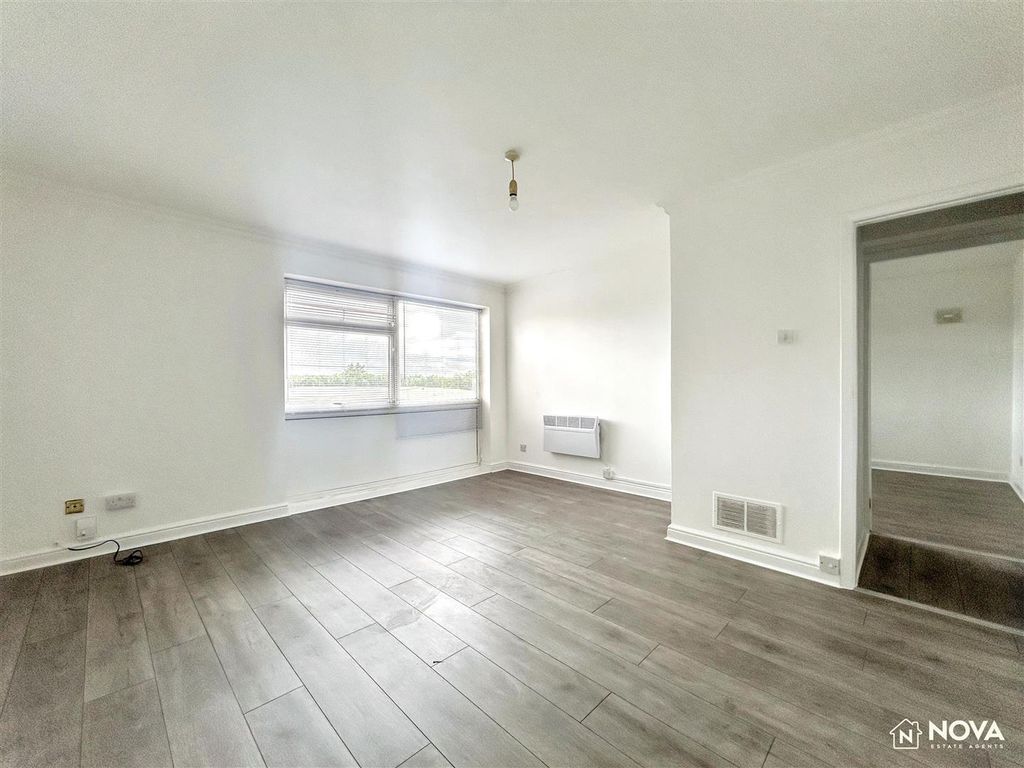 Property photo 3 of 9 Img_9318.Jpg