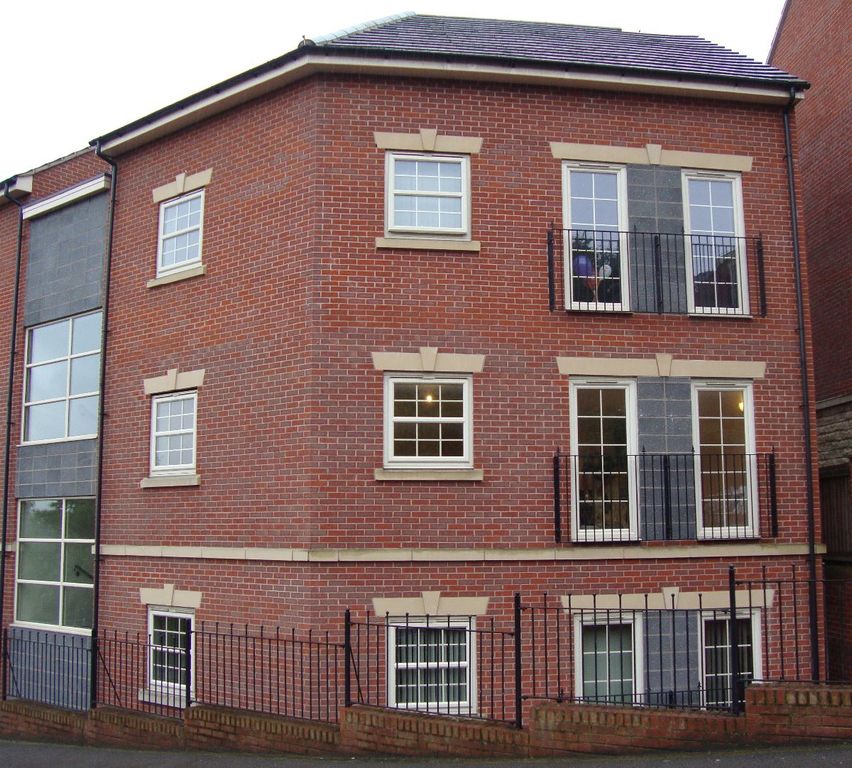 Property photo 1 of 12