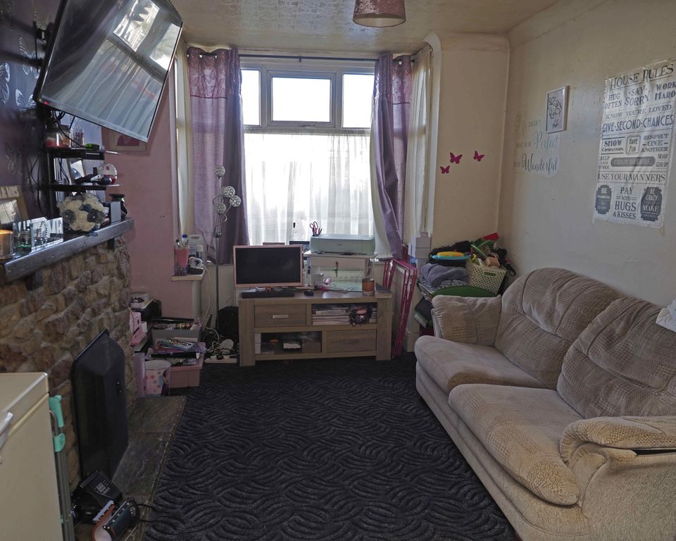 Property photo 2 of 29