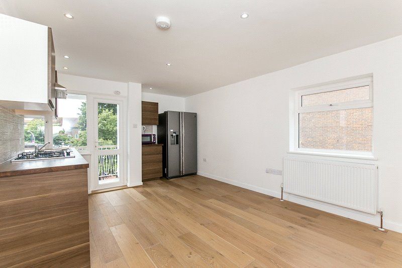 Property photo 3 of 8 Picture No. 04