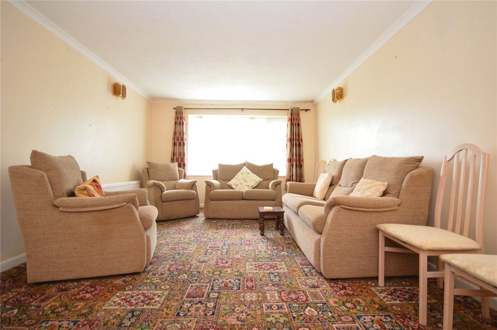 Property photo 2 of 15 Sitting Room