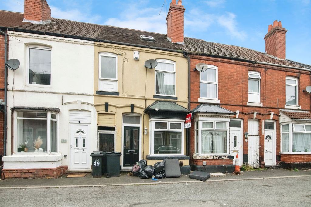 Property photo 1 of 18