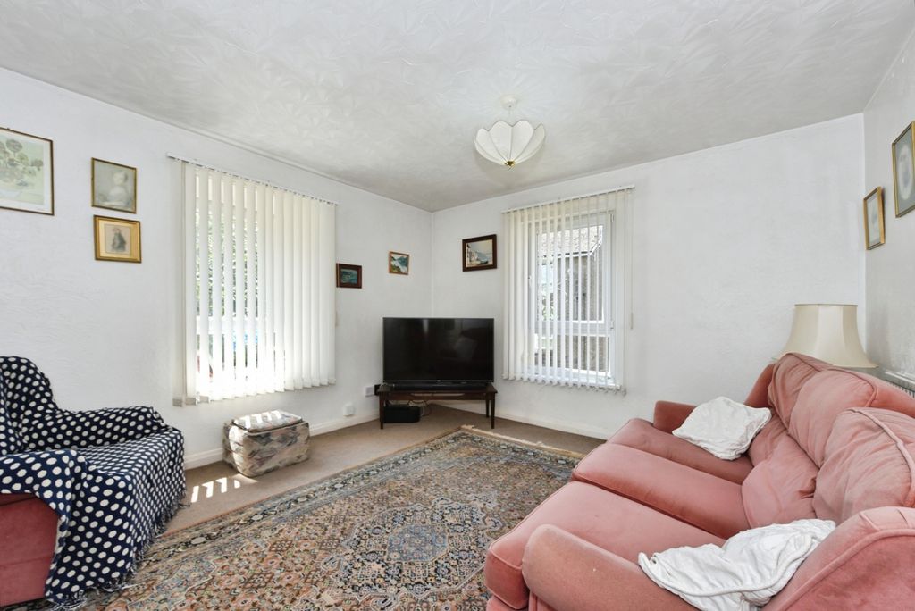 Property photo 2 of 14 Pbox-Img.Jpg