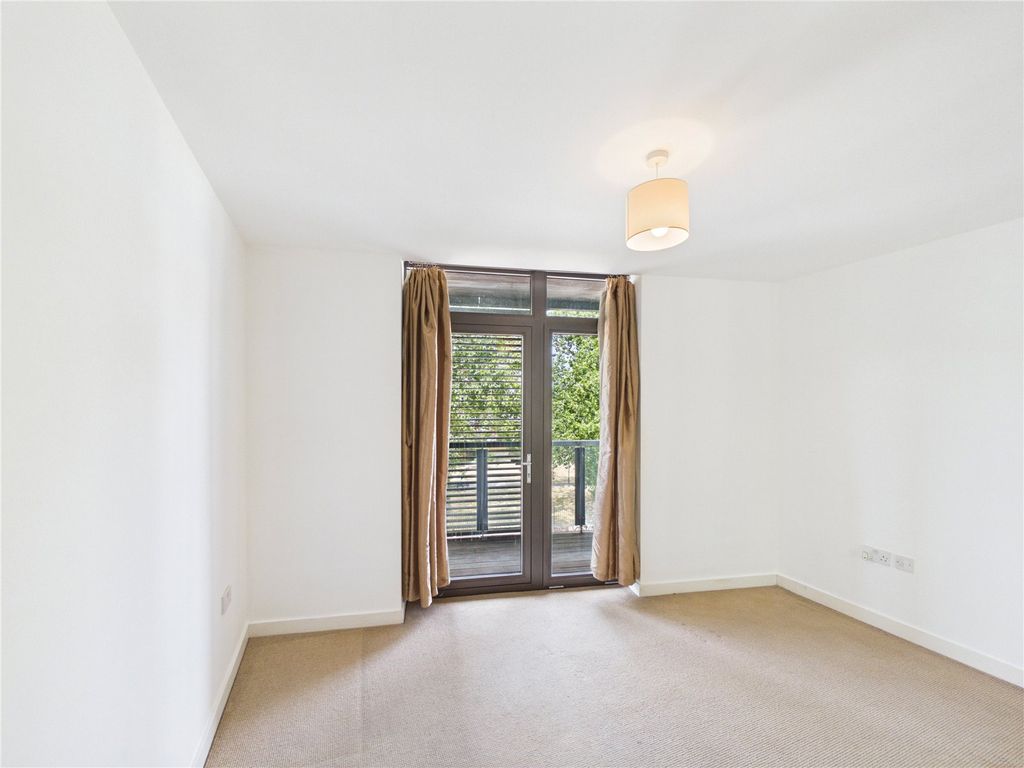 Property photo 2 of 12 Picture No. 08
