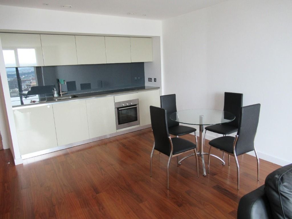 Property photo 2 of 11
