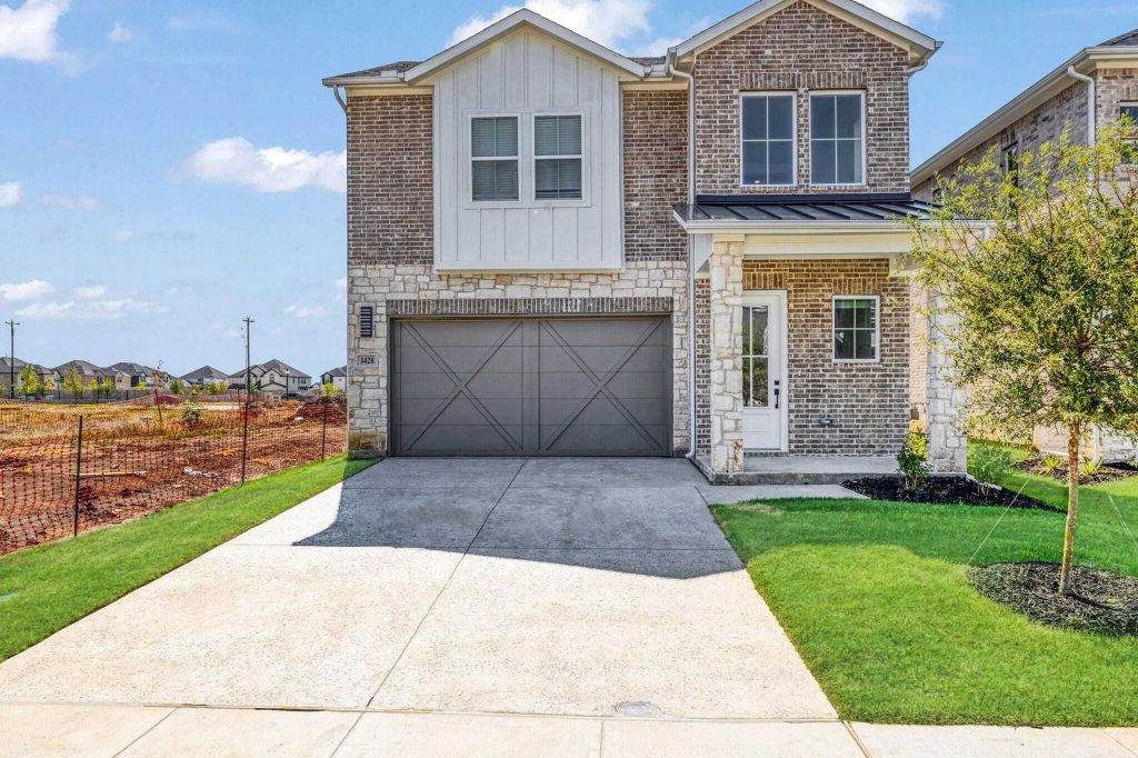 Property photo 1 of 31