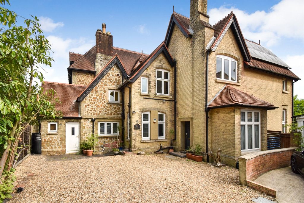 Property photo 1 of 25 Picture No. 63