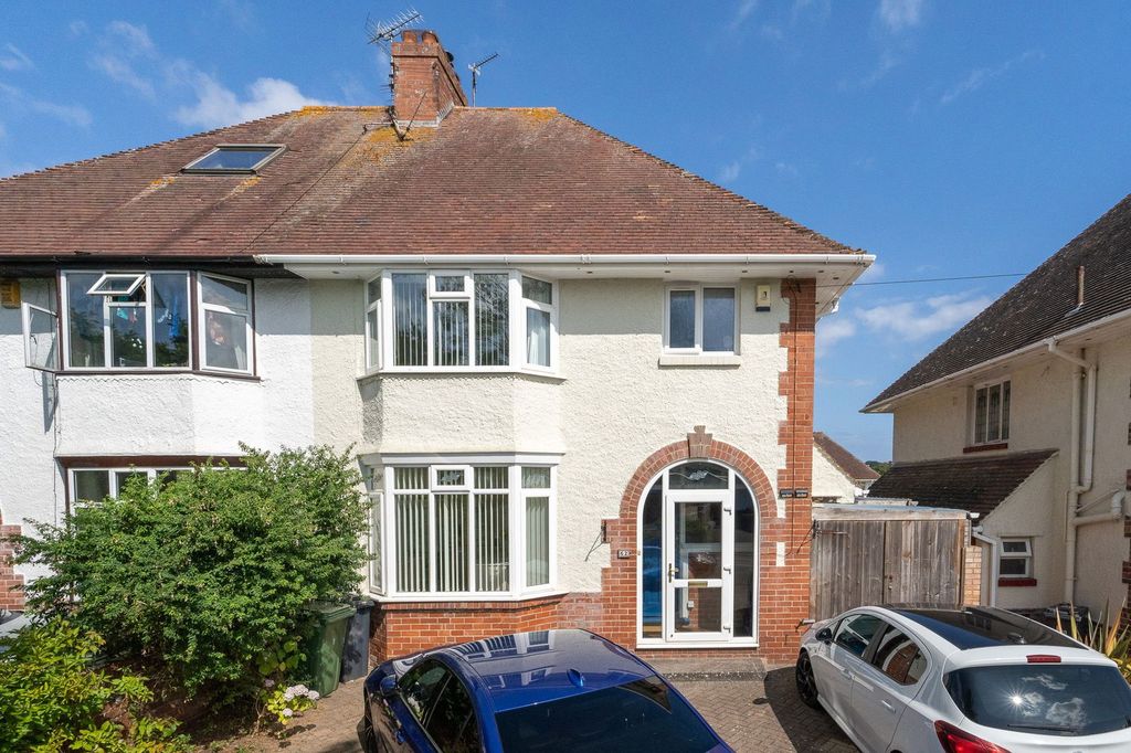 Property photo 1 of 21