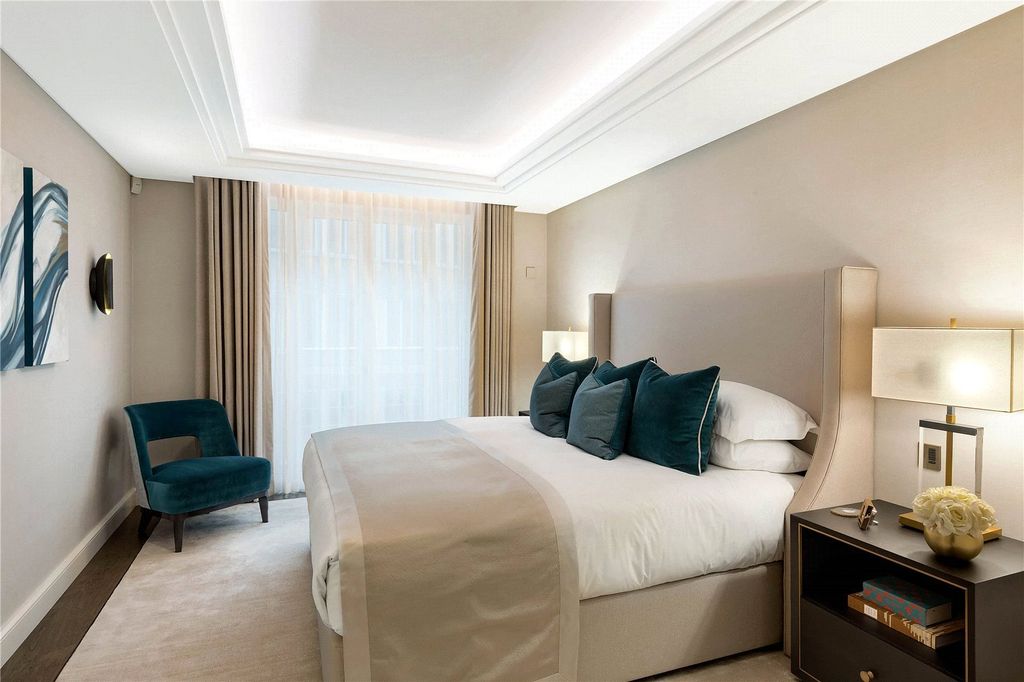 Property photo 2 of 14 Picture No. 02