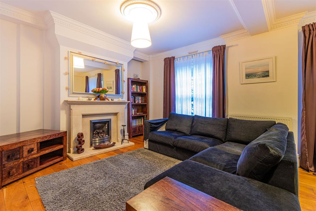 Property photo 3 of 11 Kennilworth House 1-6.Jpg