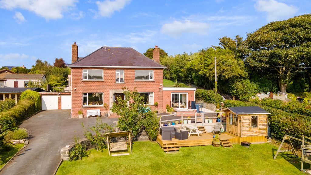 Property photo 1 of 49 012Dp