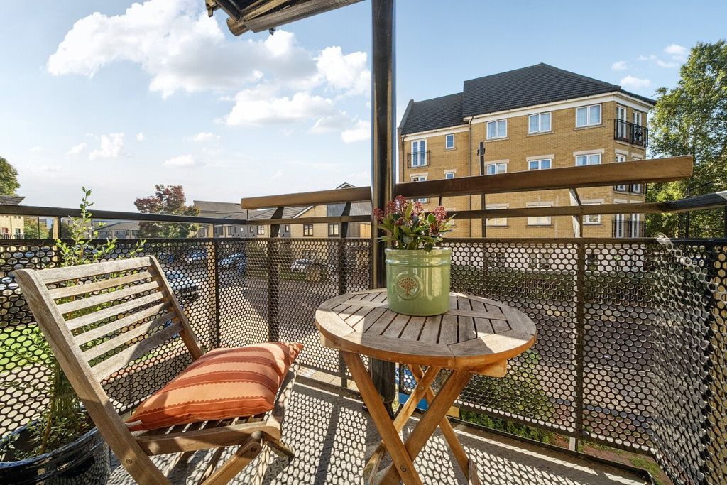 Property photo 3 of 18 Picture No. 15