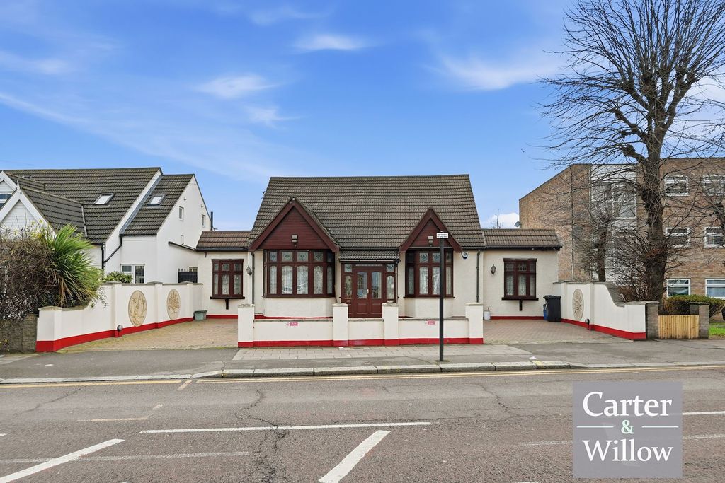 Property photo 1 of 22