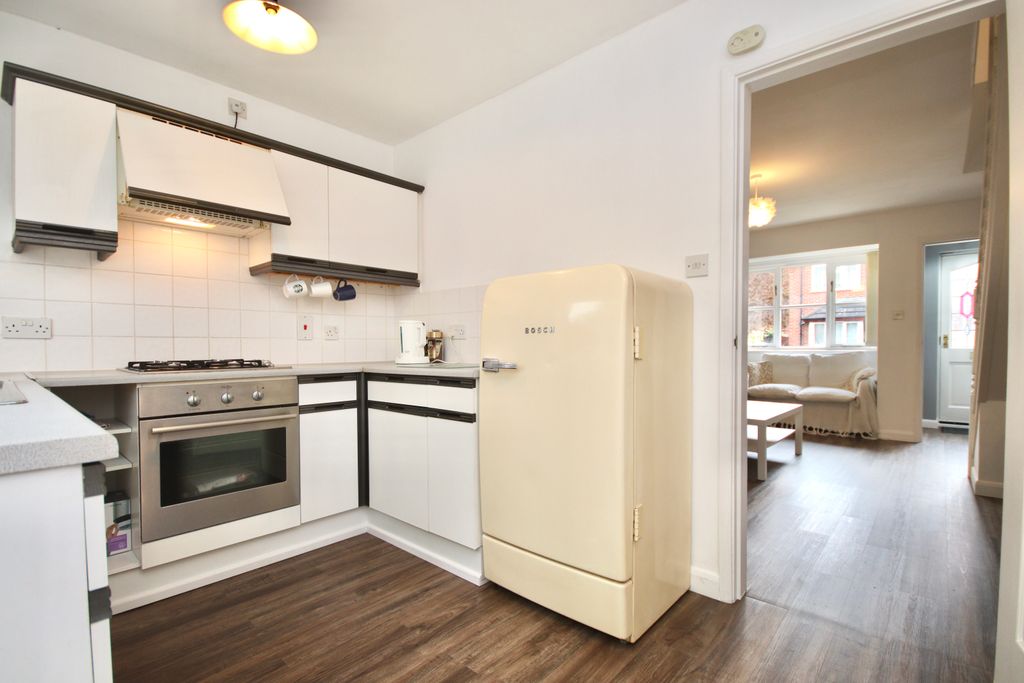 Property photo 2 of 12