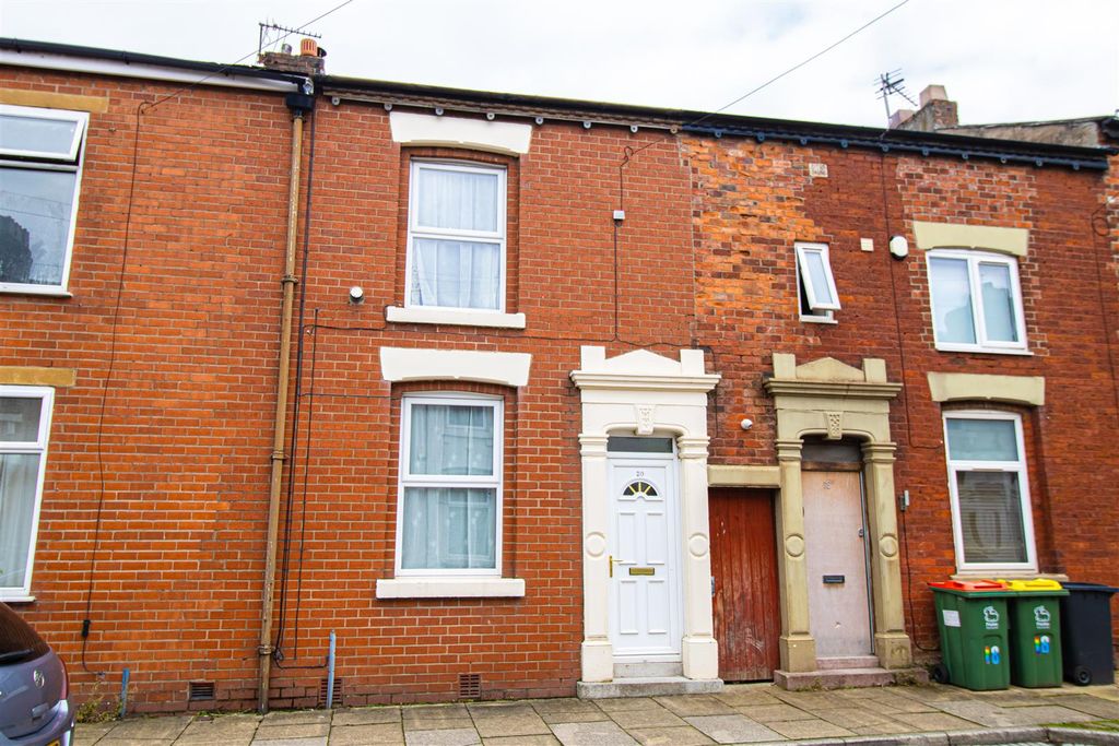 Property photo 1 of 7 Front