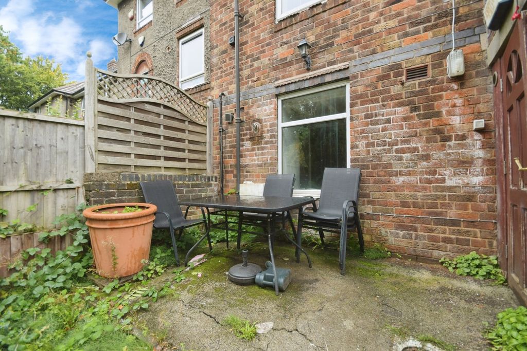 Property photo 3 of 17 Photo
