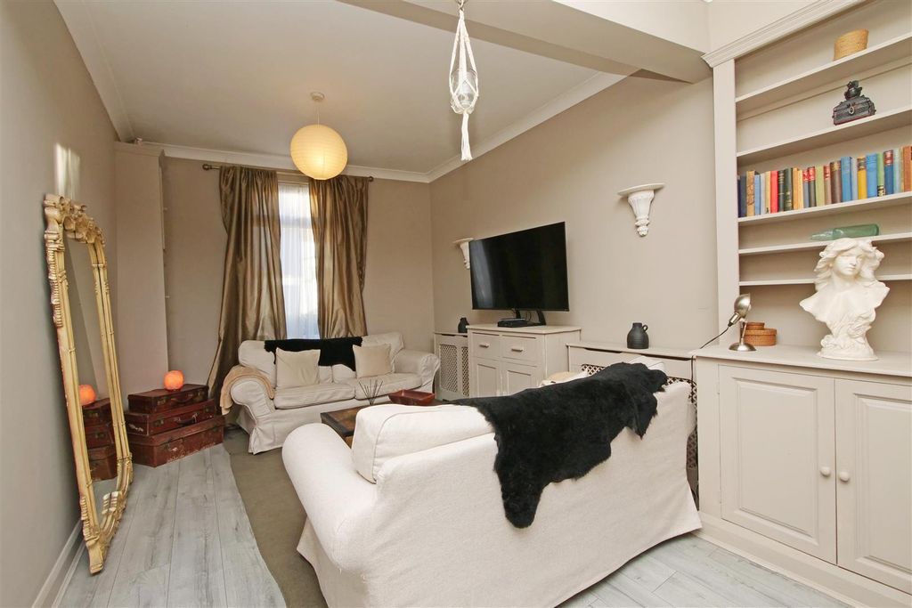 Property photo 3 of 13 Pnmb0289.Jpg
