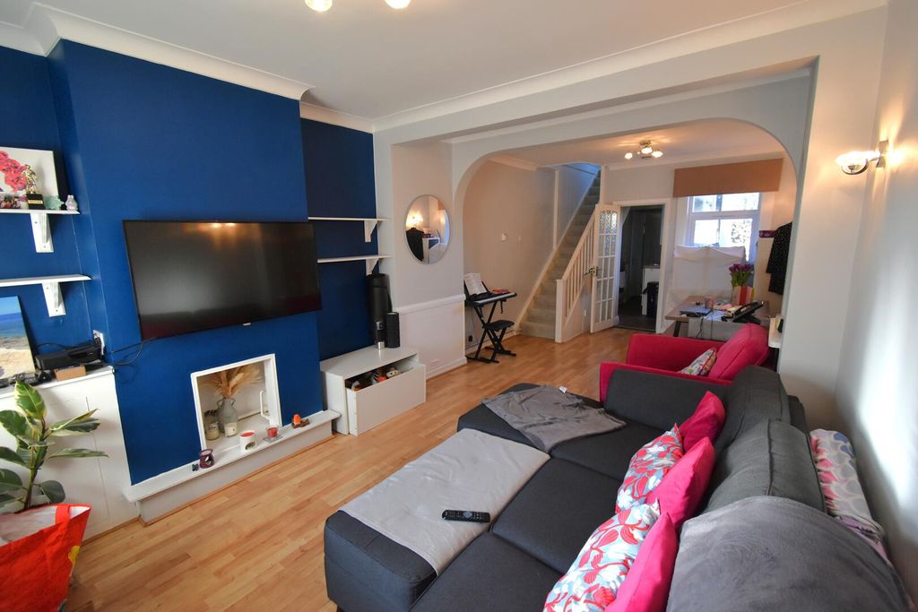 Property photo 2 of 9 Living Room