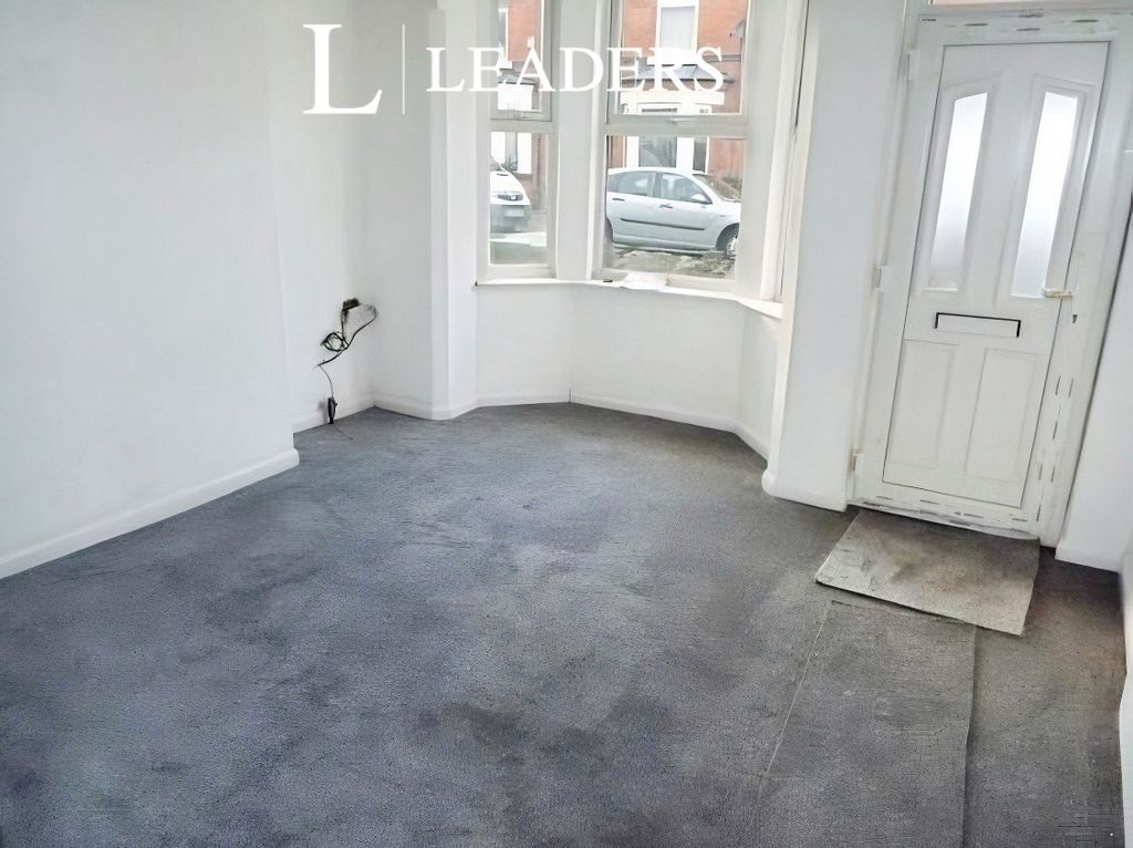 Property photo 2 of 8 Pbox-Img.Jpg