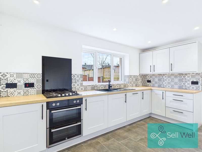 Property photo 2 of 16 Kitchen/Diner