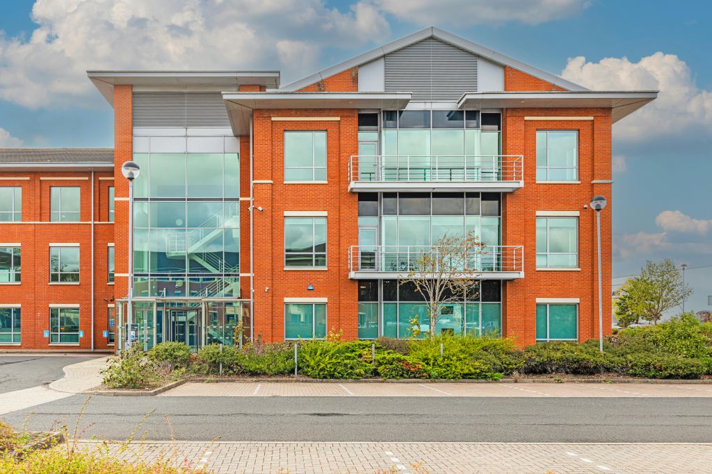 Property photo 2 of 15 Geneva House136_Edited.Jpg